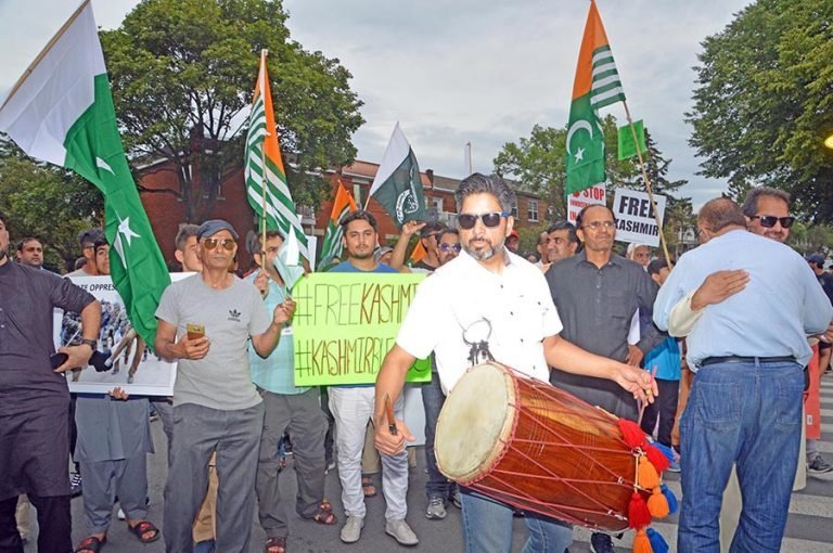 Pakistanis celebrate anniversary of their nation’s independence