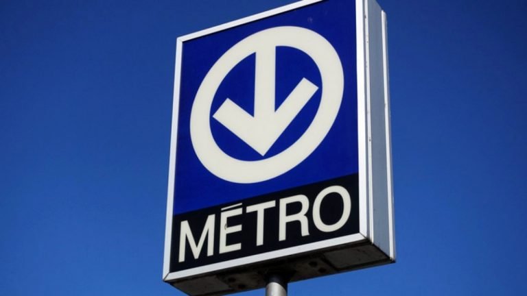 Image showing metro sign outside a Montreal metro station, representing Parc metro in Park Extension.