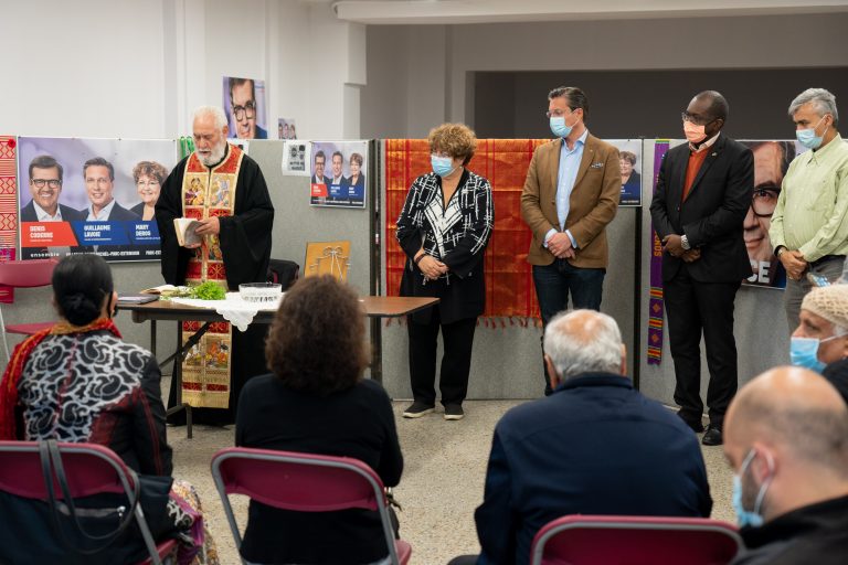 Mary Deros opens campaign office