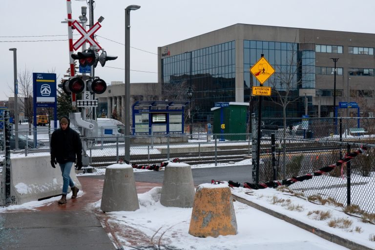 Ogilvy/de Castelnau crossing