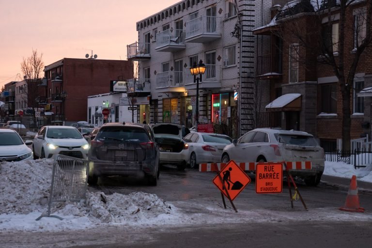 Burst pipe causes difficulties on Liège