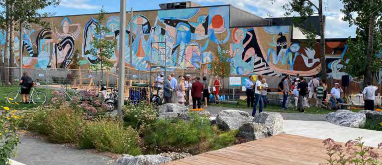 An unique massive mural dazzles Park-Extension