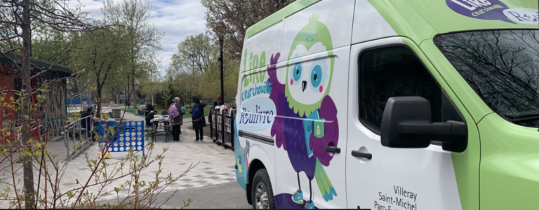 Roulivre brings free children’s books to Parc-Extension every Tuesday